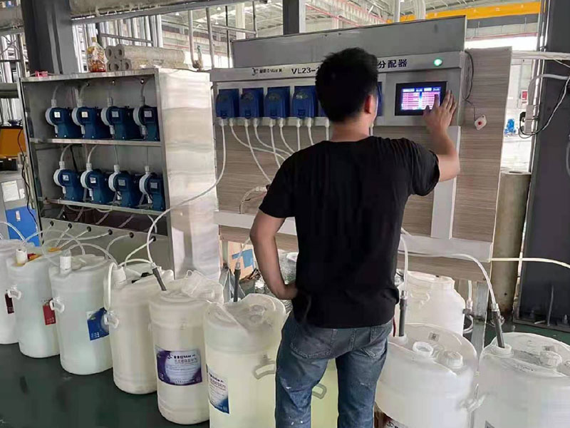 沛全自动进料-01